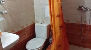 Гостевой дом Гостевой Дом Премьер Адлер Стандартный двухместный номер с 1 кроватью или 2 отдельными кроватями-4